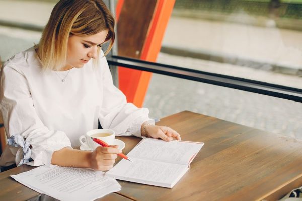 best resources and tools essay writers can use