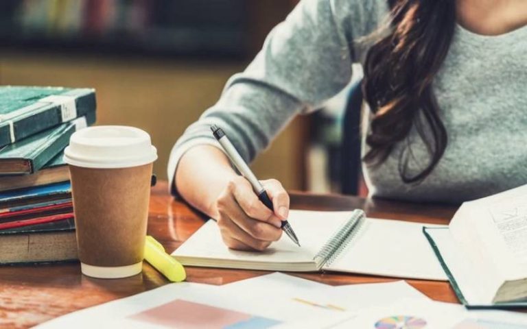 Avoid These Common Mistakes To Get Top Grades In CMI Assignments